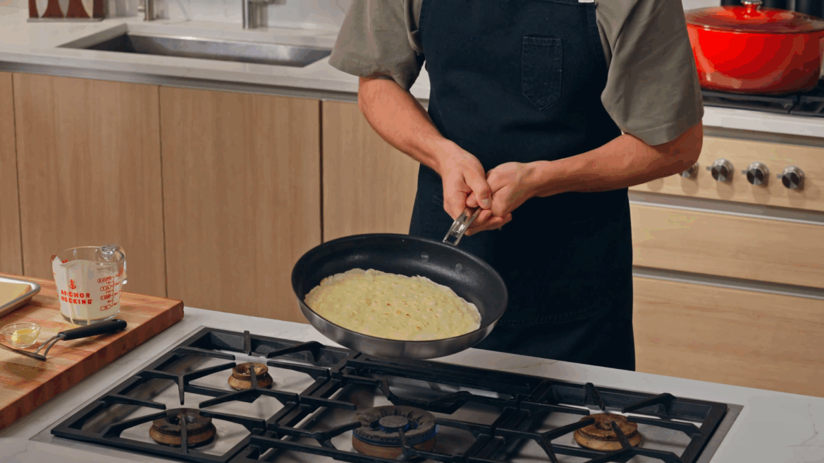 Nick DiGiovanni cooking a cr&ecirc;pe. 